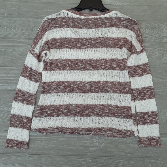 3/$20 Kirra women's stripe sweater size m - Picture 5 of 7